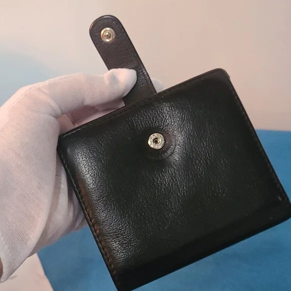 Chanel Sweater Embossed Compact Wallet - Picture 7 of 16